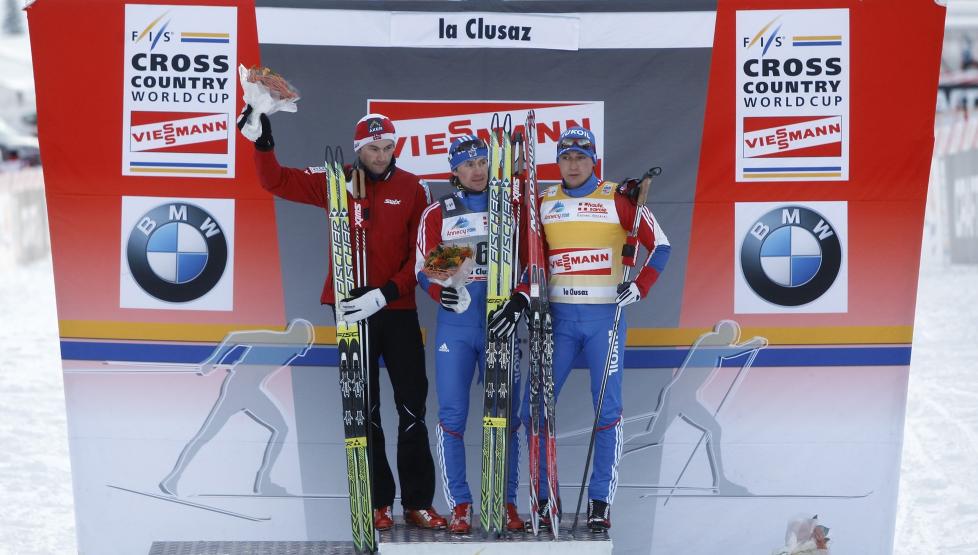 M� V�RE P�PASSELIG: Petter Northug (t.v.) har stilt seg lagelig til for hogg gjennom sin tidvis breiale v�rem�te, mener Gunde Svan. Foto: SCANPIX/AP Photo/Laurent Cipriani