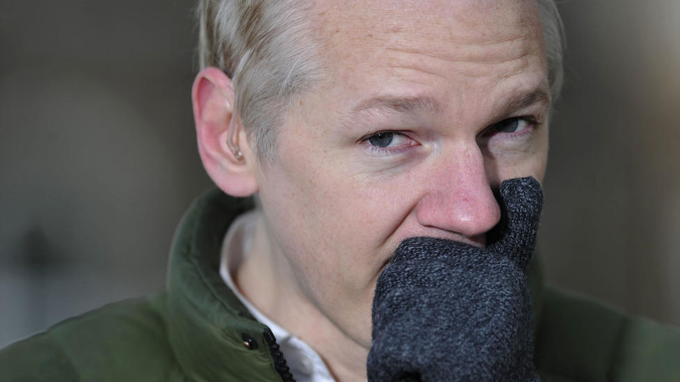  BETALINGSMOTSTAND:  Visa, Mastercard, PayPal og Bank of America har alle stoppet muligheten for � st�tte WikiLeaks og Julian Assange. Foto: AFP PHOTO/CARL COURT