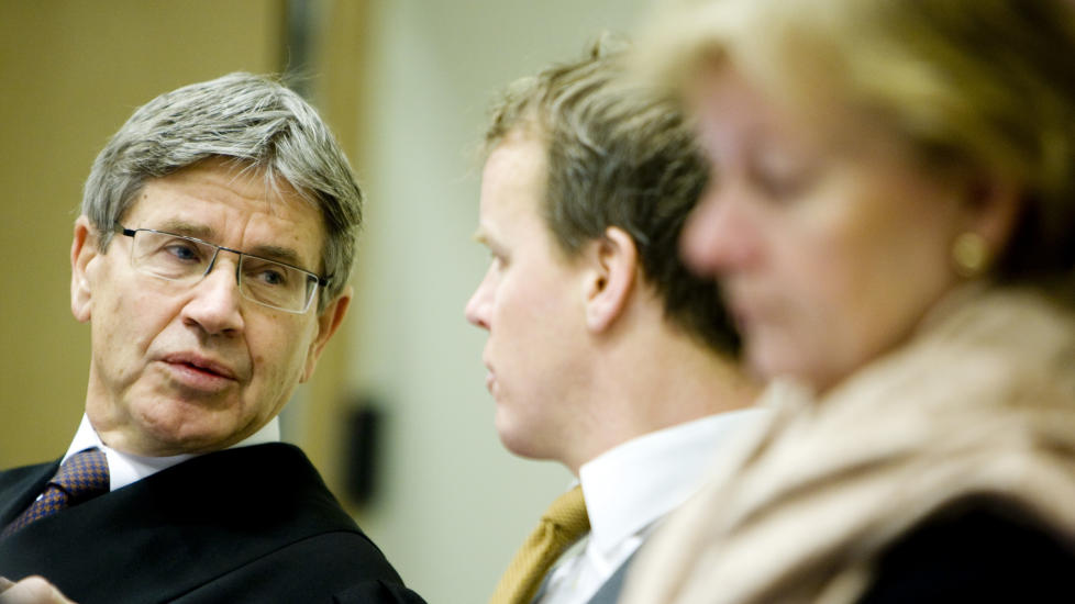 TAUS: Advokat Erik Keiserud (t.v.) �nsker ikke � kommentere beskyldningene som rettes mot hans klient. Dette bildet er tatt i en annen anledning. Foto: H�kon Mosvold Larsen / SCANPIX