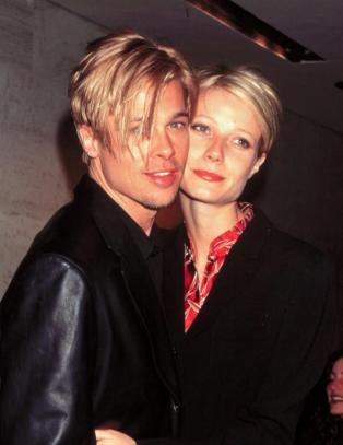 - Surrealistisk � date Brad Pitt