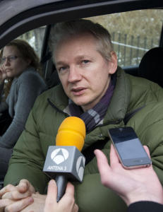 Julian Assange m�ter i retten i dag