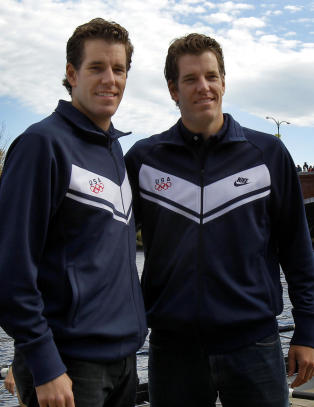 N� vil de kreve enda mer penger av Facebook