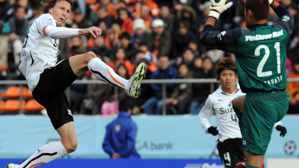 STOR I SKIEN: Frode Johnsen scoret for Shimizu S-Pulse l�rdag. N� vender han hjem til Norge. Foto: AFP/TOSHIFUMI KITAMURA