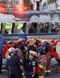 Buss eksploderte i Guatemala by