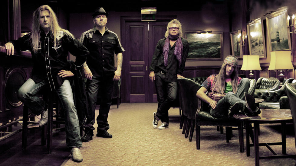 VELOLJET MOTOR: TNT har funnet tilbake til lyden fra storhetstiden p� sitt tolvte album. Foto: Stephen E. Butkus