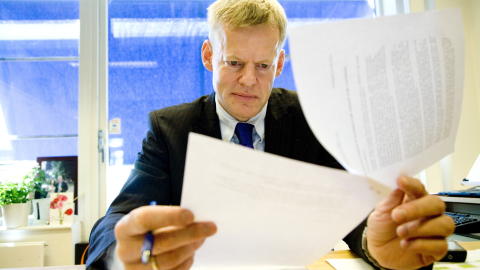 - PROBLEMATISK: Tjostolv Moland og Joshua Frenchs advokat, Morten Furuholmen, mener en film basert p� boka �Et mord i Kongo� medbringer presseetiske og personvernrettslige problemer. 
Foto: Tore Bergsaker / Dagbladet