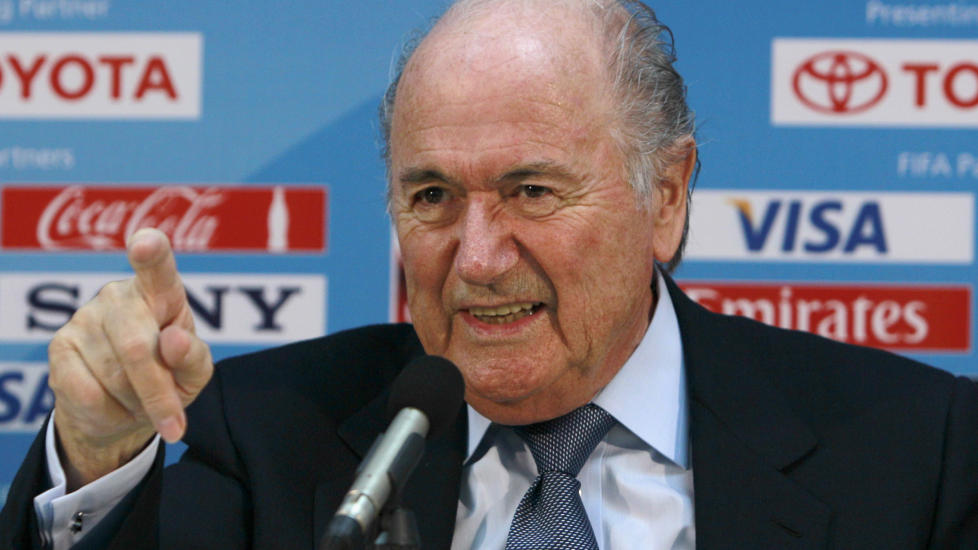 HAR BESTEMT SEG: N� bekrefter Sepp Blatter at han �forventer� at 2022-VM avholdes i januar. Foto: REUTERS/Fahad Shadeed/Scanpix