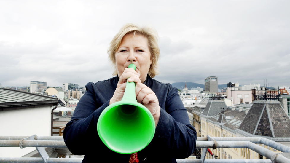 I TET: For H�yres del f�rer en fremgang p� 2,7 prosentpoeng til 28,2 prosents oppslutning til tetposisjonen i det norske partilandskapet. Partileder Erna Solberg vil likevel ikke sprette champagnen som f�lge av denne m�lingen.
Foto: ELISABETH SPERRE ALNES/DAGBLADET