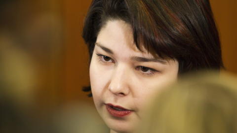 M� UT:  Maria Amelie (25), som har oppholdt seg ulovlig i Norge i �tte �r, m� ut av landet. Hun anket kjennelsen fra Oslo Tingrett p� stedet i dag. 
Foto: Berit Roald / Scanpix