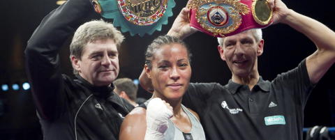 - Br�khus er en bl�ff