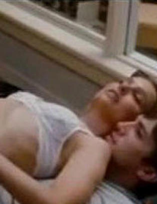 Kutcher legger ut om sexscenene med Natalie Portman