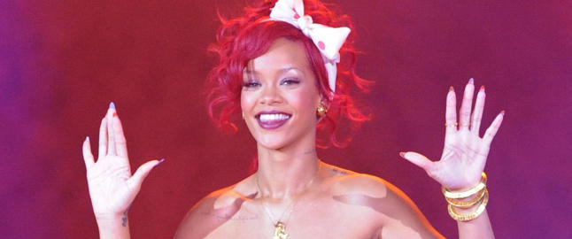 Toppl�sbilder av Rihanna lekket p� nettet igjen