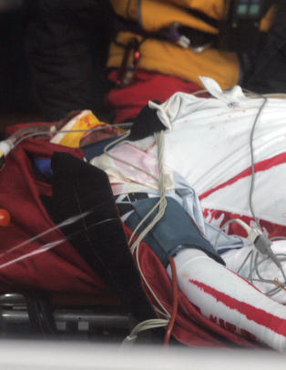 - Han svarer ikke n�r vi snakker til ham