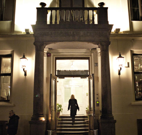Robinson og Fredag har bes�kt restaurant Ylajali. Foto: Jo Straube