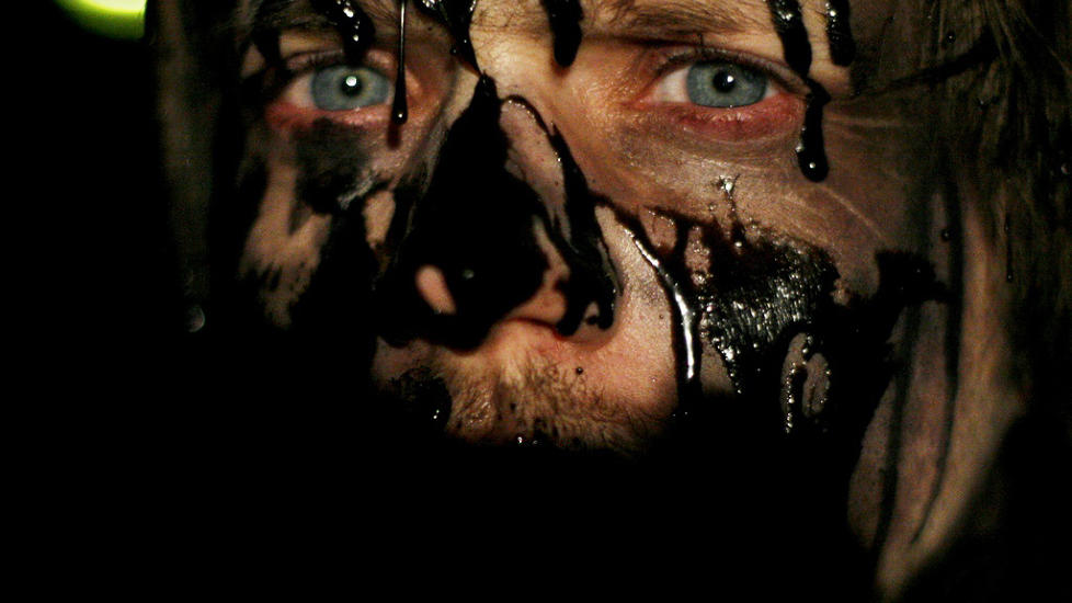 SKUMMELT? TJA: Den norske skrekkfilmen er blitt til uten st�tte fra Norsk filmsinstitutt. Noen gode ideer til tross: Filmen er altfor ofte ulogisk og uelegant, mener v�r anmelder. Foto: FILMWEB