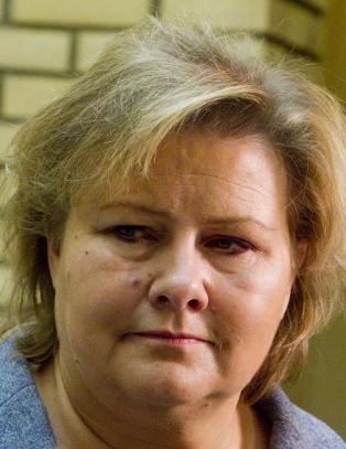 Erna og Siv fosser fra