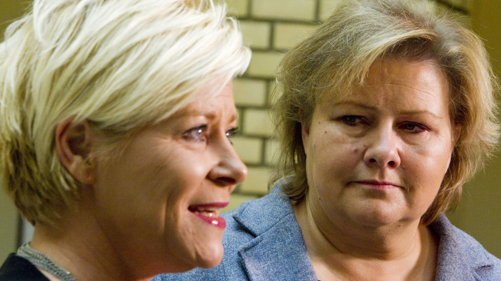  �KER:  Siv Jensen og Erna Solberg har et markant grep om velgerne i fersk menignsm�ling. FOTO: HEIKO JUNGE, SCANPIX.