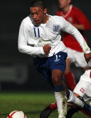 Alex (17) velger seg Arsenal