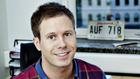 - DRAS NED I S�LA: AUF-leder Eskil Pedersen mener dagens lederskap i SOS Rasisme drar organisasjonen ned i s�la. Foto: Nina Hansen / Dagbladet