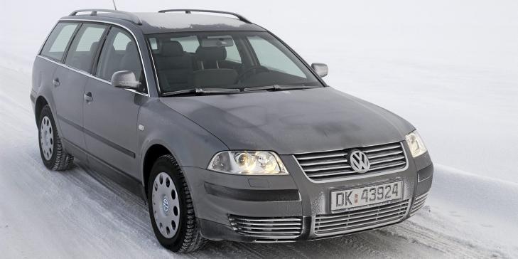FOR NORSKE VEIER: VW Passat finnes ogs� med den meget attraktive kombinasjonen av stasjonsvogn, diesel og 4WD. FOTO: Terje Bj�rnsen