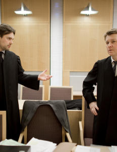 - Jeg kutter av deg halsen om du ikke gir meg mine rettigheter n�