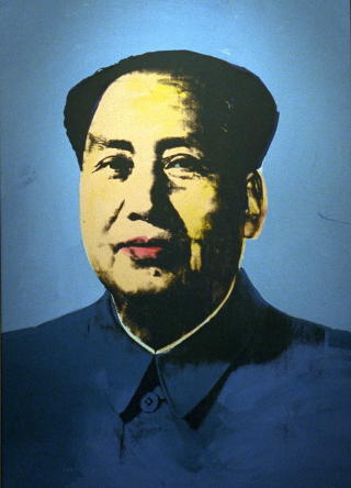 BEUNDRET: Da Mao d�de i 1976 skrev Ny Tid at det ikke hadde forekommet administrativ likvidering av politisk opposisjon i partiet og Mao var en genial statsbygger og politisk teoretiker. Ogs� sosialdemokratiske, norske aviser skrev beundrende om lederen. I Dagbladet var nekrologen nesegrus.