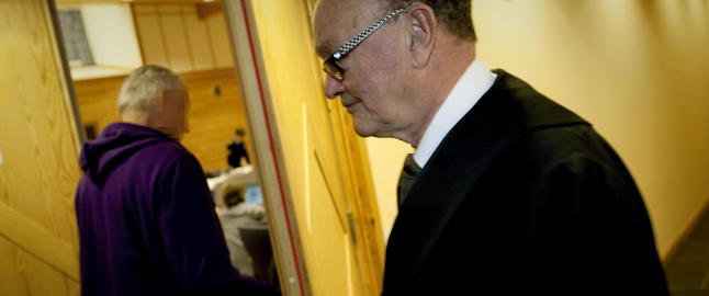 - Han er uberørt når andres lidelse blir beskrevet