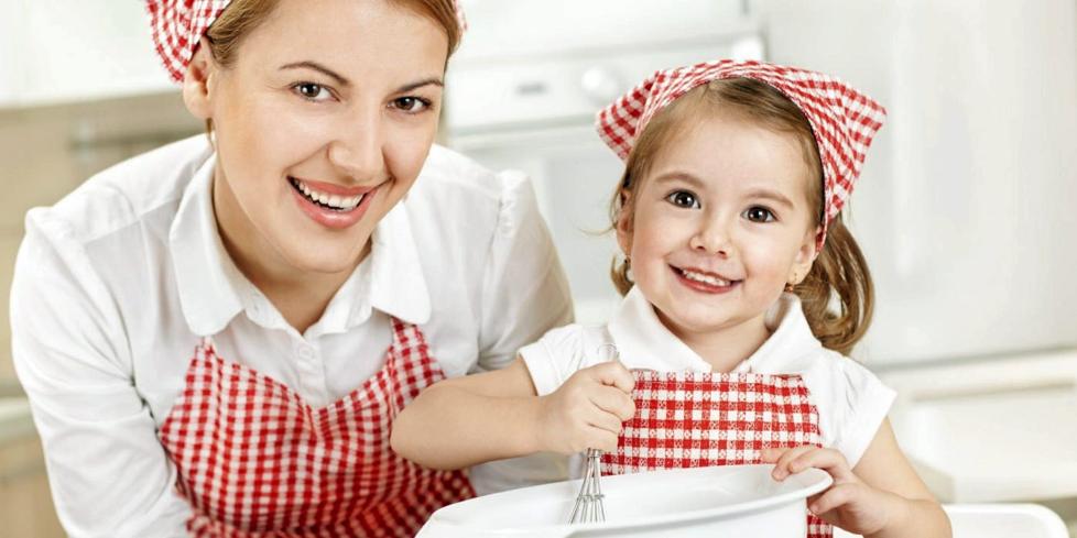 PERFEKT MAMMA: H�ye forventninger om alt en mamma skal klare, gj�r at mange m�dre velger � pynte p� sannheten. ILLUSTRASJONSFOTO: Istock
