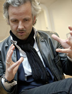 - Det er noe intimt med privat trener