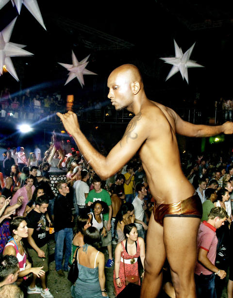 IBIZA: Utelivet i byen Eivissa er Europas mest spesielle. Foto: LARS MYHREN HOLAND