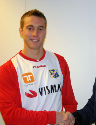 Vraket Tippeligaen til fordel for spill i 4. divisjon