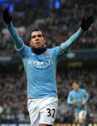 Tevez feiret bursdag med hattrick mot WBA