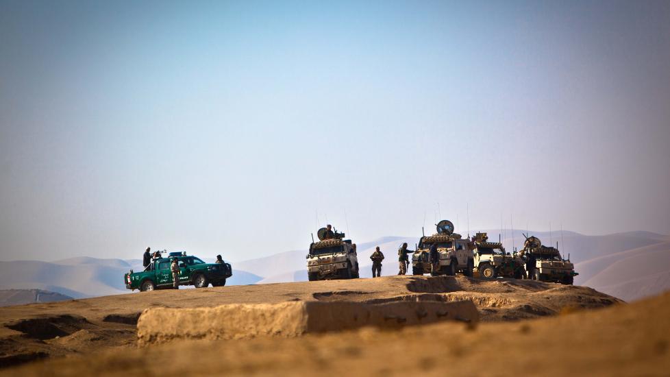 BLE BESKUTT:  Norske soldater ble beskutt p� et oppdrag i Ata Khan Khwaja i Afghanistan i g�r.  Foto: Forsvaret/PRT Meymanah