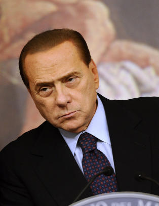 Vil stille Berlusconi for retten for sexanklager