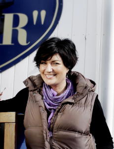 - Hva i all verden gj�r hun p� lista?