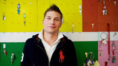 LOVER OPPRYDNING: Niklas Johansson lover � rydde opp i kontraktene svenske ungdommer m� skrive under p�. Foto: Eirik Helland Urke / Dagbladet