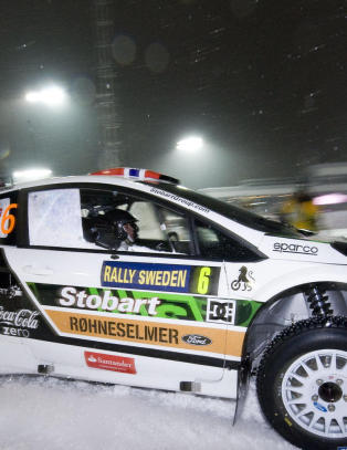 Mads (23) mot sensasjon i Rally Sverige