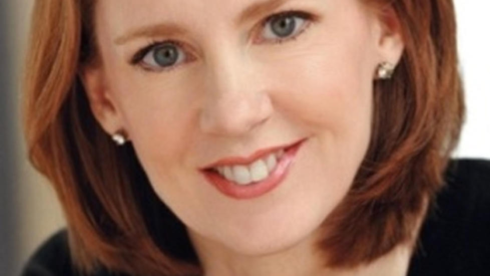 OPPSKRIFTEN: Gretchen Rubin ble rammet av �midtlivsmelankoli�. Hun brukte ett �r p� � komme ut av dette og bli et lykkeligere menneske. Det er denne oppskriften hun sjener�st deler med oss i boka. Foto: GYLDENDAL