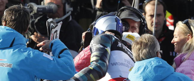 Her f�r Aksel gullklemmen