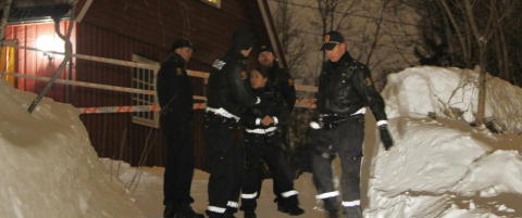 Jakter p� to personer etter knivdrap i B�rum