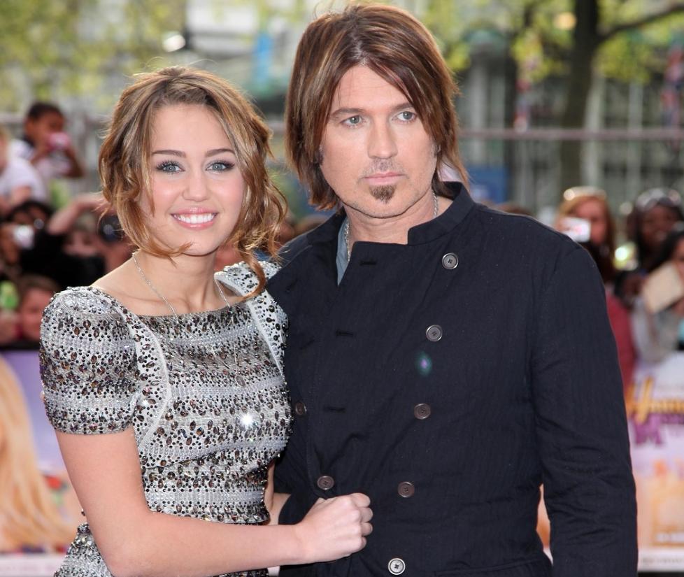 SINT P� DISNEY: Musiker Billy Ray Cyrus langer ut mot Disney-serien Hannah Montana, hvor datteren Miley Cyrus har hovedrollen. Foto: STELLA PICTURES