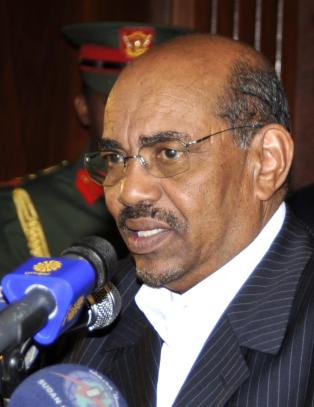Omar al-Bashir stiller ikke til gjenvalg