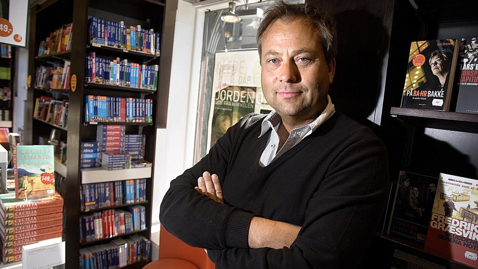 Alvorlige anklager: Arve Juritzen anklager de store forlagene for � drive med �kartellvirksomhet�. Forlagene i Forleggerforeningen har en fastprisavtale som er godkjent av myndighetene, det vil si en fullt ut lovlig ordning som myndighetene har funnet form�lstjenlig, skriver forfatteren. Foto: Anders Gr�nneberg