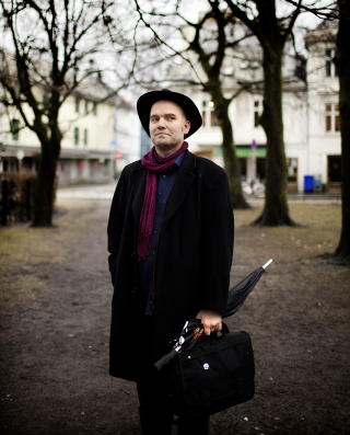 Listetopp: Henning H.  Bergsv�g. er salgsvinner p� lyrikk p� Flesland. Med to solgte b�ker.


Foto: Agnete Brun / Dagbladet