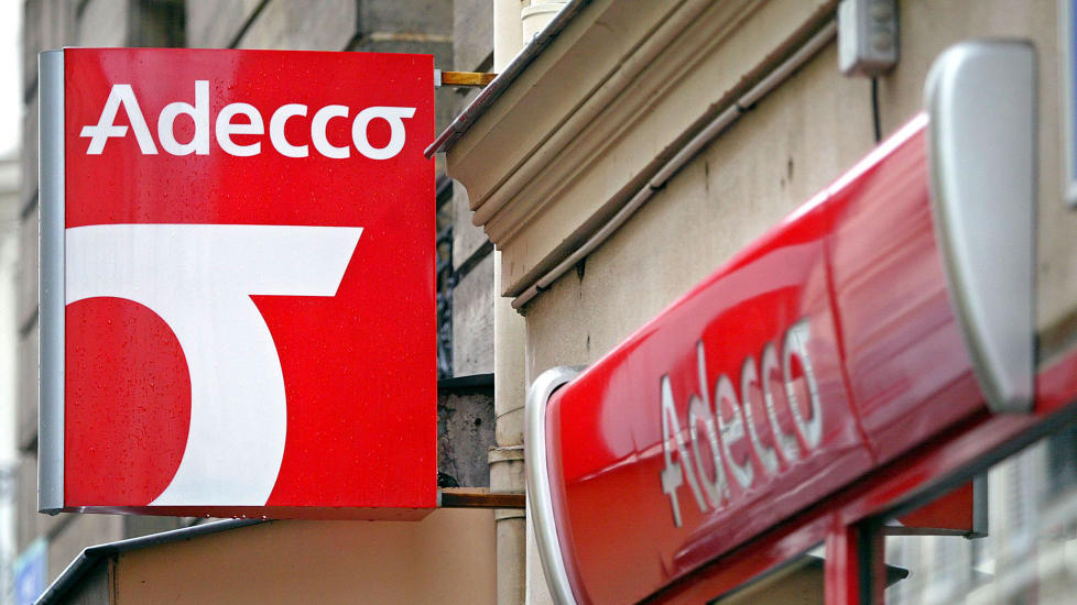 SOSIAL DUMPING: Da jeg begynte � tale de utnyttede vikarenes sak overfor ledelsen i Adecco Hospitality, f�rte det til at jeg ble frosset ut ved � f� f�rre og f�rre oppdrag, forteller kronikkforfatteren. Foto: AFP/Scanpix