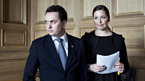 BRYTER KONTRAKTEN: I dag informerte byr�dsleder Stian Berger R�sland og helsebyr�d Cecilie Brein om oppsigelsen av kontrakten med Adecco etter at sistnevnte har brutt arbeidsmilj�loven. Foto: Nina Hansen / Dagbladet