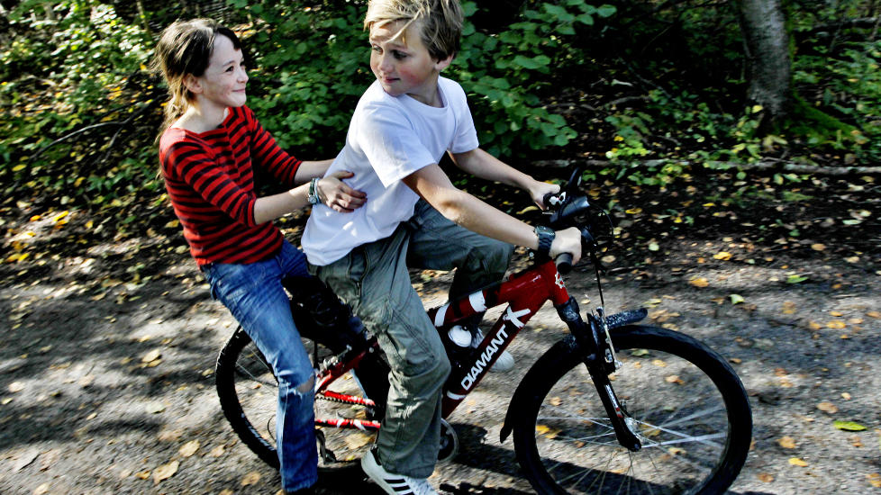 GODE INSTINKTER: �J�rgen   Anne = Sant� er en klok film som muligens vil appellere mest til de emosjonelt mest modne barna.