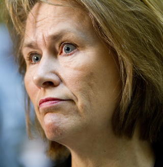 FOKUSERER P� FN: Norge har hele tiden v�rt opptatt av et sterkt FN-mandat dersom man skal bruke makt i Libya.Forsvarsminister Grete Faremo (Ap) mener det var en bred st�tte for norske synspunkter.
Foto: Thomas Winje �ijord / Scanpix