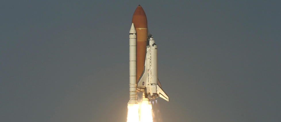 Ut i rommet:  Like f�r klokken 23.00 norsk tid tok romfergen Discovery av fra Cape Canaveral. Foto: Scanpix