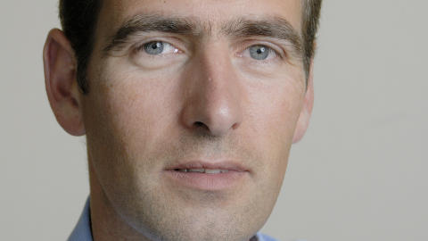 FREMTIDENS L�SNING: Christian Meyer, leder av Prosjekt ID-tyveri ved NorSIS (Norsk Senter for informasjonssikring) mener bruken av biometri l�sningen for fremtiden. Han tror vi innen kort tid vil bruke mer biometri som identifikasjon. Foto: NorSIS